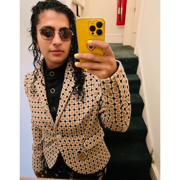 VOGUE EYEWEAR • Hailey Bieber Black and Gold VO4131 Prescription Sunglasses - Picture 12 of 16